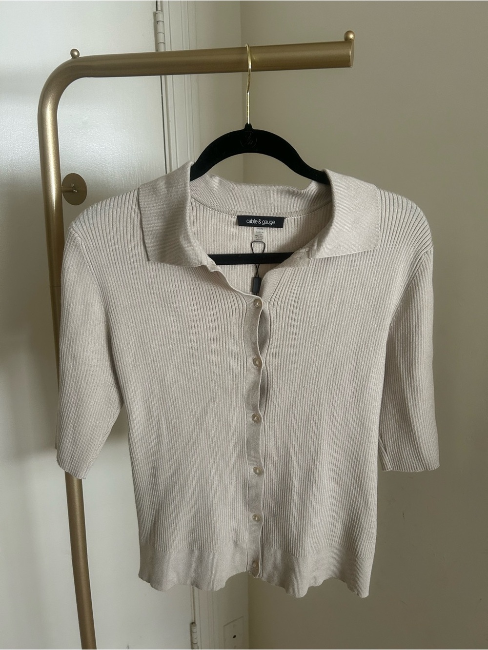 Cable & Gauge Ribbed Knit Button Front Collared Top Beige Cream Large NWT
